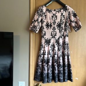 Pink/black floral dress